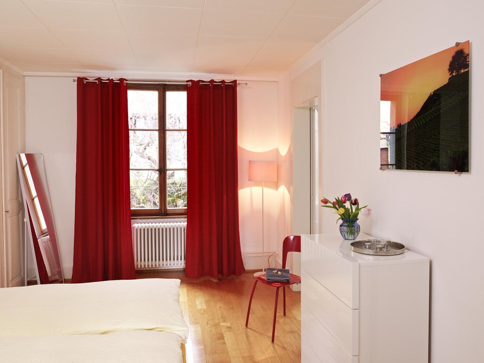 Domaine Du Burignon Hotell Saint-Saphorin Rum bild